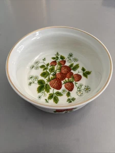 Piatto Fragola Forum E Mason - Foto 1 di 3