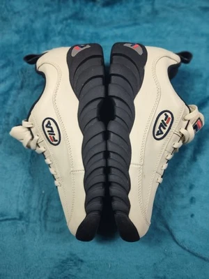 Vintage Fila 1997 OG Dad Shoes Grass Lawn Mower Mens Size 10 Cross Training Vtg - Image 1 of 4