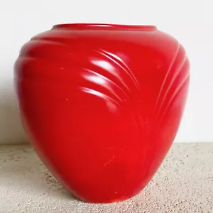 Vaso in ceramica rossa postmoderno di Haeger - Foto 1 di 9
