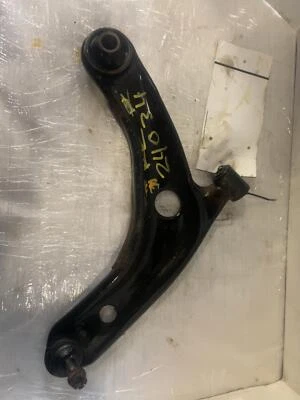 Toyota Yaris 2015-2018 brazo de control inferior delantero derecho usado OEM 4806809150 Foto 1 de 4