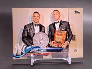 Topps Series 2 Award Show 2018 #389 Aaron Judge/Giancarlo Stanton - Imagen 1 de 2