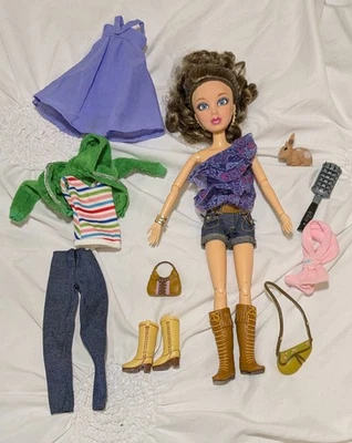 Muñeca SOPHIE Spin Master LIV Real Niñas con Ropa Vestido Top Falda Pantalones Cartera Foto 1 de 4