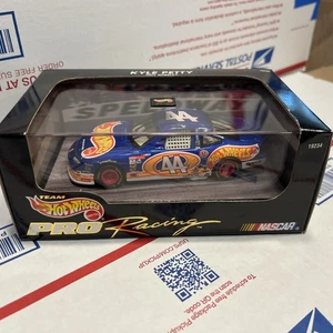 Hot Wheels Pro Racing Kyle Petty Nascar It Looks Like A 1:43 Size , #11 - Bild 1 von 6