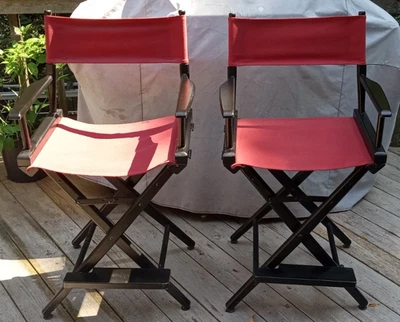Conjunto de 2 Cadeiras TELESCOPE Folding Co. Madeira Alta Diretores Madeira Maciça Lona Vermelha Preta - Imagem 1 de 4