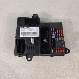2005 Corvette C6 Body Control Module Fuse Block Bcm 15288103 Oem Aa7398 - Picture 1 of 12