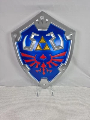 Disfraz de utilería Hylian Shield de Nintendo The Legend of Zelda Link’s Foto 1 de 3