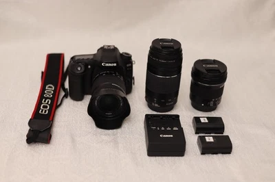 Kit de câmera DSLR Canon EOS 80D 24.2MP com lentes EF-S 75-300mm, 10-18mm e 18-55mm - Imagem 1 de 4