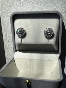 DESIGNER 14K 1.00-CARAT DIAMOND CLUSTER STUD EARRINGS - Picture 1 of 3