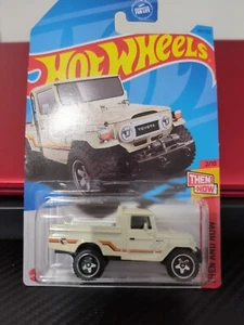 Hot Wheels Toyota Land Cruiser Schatzsuche 2023 damals und heute 2/10 - Bild 1 von 6