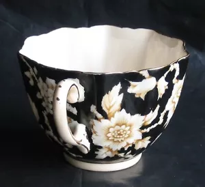 TAZA DE TÉ AMARILLA/NEGRA ACOLCHADA FLORAL PARAGON RARA DE COLECCIÓN Cita H.M.QUEEN MARY - Imagen 1 de 8