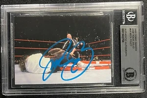 MANKIND MICK FOLEY SIGNED 2000 COMIC IMAGES ROCK SOLID CHAIR CARD BECKETT 704 - Picture 1 of 2