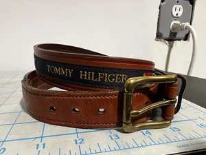 Men’s Tommy Hilfiger Belt Size 40R Brown Leather Blue Trim Flags Nautical USA - Picture 1 of 10