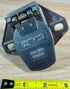 PHILLIPS 15-720 SAE J560 7 WIRE TRAILER SOCKET PLUG (G) - Foto 1 di 5