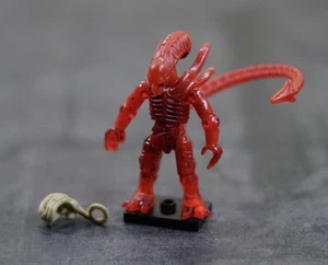 Mega Construx Blood Red ALIENS Xenomorph FIGURE w/Face Hugger - Picture 1 of 2