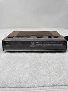 Vintage GE 7-4624 AM/FM Digital Alarm Clock, Cleaned Tested Working - Picture 1 of 16