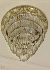 Lampadario per torta nuziale cristallo antico impero luce da soffitto prismi in ottone - Foto 1 di 10