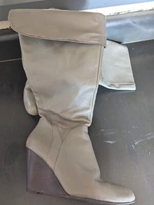 Nine West Oh Goodie Wedge Heel Boot 9.5 Gray - Picture 1 of 8