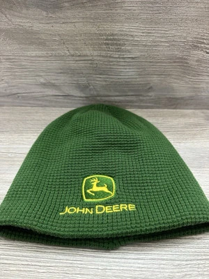 Gorro tejido gofre verde con licencia John Deere sombrero de invierno aislado polar Foto 1 de 4
