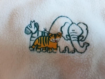 Sudadera polar vintage TKS Basics 3T amarilla bordada animales de la selva  Foto 1 de 4