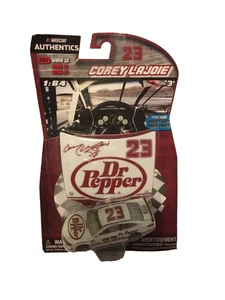 2017 Wave 10 Corey LaJoie Dr. Pepper Darlington Throwback 1/64 NASCAR autentici - Foto 1 di 5
