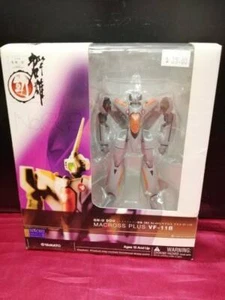 Yamato Macross Plus VF-11B Action Figure MISB - Picture 1 of 2