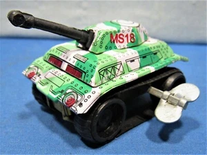 Blechpanzer zum Aufziehen ~ 3er Set ~ Gummiproadarten ~ klassisches Uhrwerk Antrieb Schlüsselaufzug - Bild 1 von 8