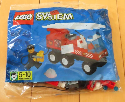 NISP VTG 1997 LEGO System 6554 Town FIRE BLAZE BRIGADE Fire Truck w Ladder - Image 1 of 3