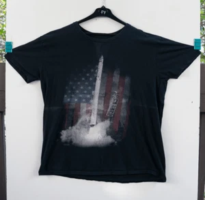 Space X American Flag Falcon Rocket Launch Graphic T-Shirt Black Size XL - Bild 1 von 5