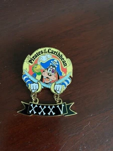 Disneyland Resort Fluch der Karibik 35th Goofy Pin Dangle - Bild 1 von 3