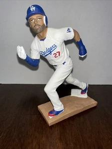 Matt Kemp #27 Action Figure Figurine Statue Los Angeles Dodgers 2014 SGA New NIB - Picture 1 of 12