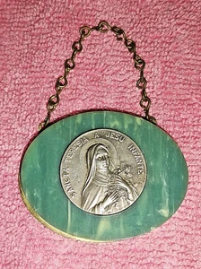 Antike Medaille mit Plakette zum Aufhängen, Darstellung der Heiligen Teresa. - Bild 1 von 4