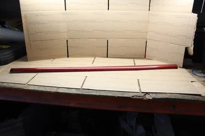 2004 2005 2006 2007 年 2008 年 JAGUAR X 类型驱动器前门模塑装饰红色 CHB — 第 1/4 张图片