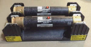 BUSSMAN H60030-2CR 2-FUSE CU/AL FUSE HOLDER BLOCK & (2) FRS-R-1-1/4 600V FUSES - Picture 1 of 5
