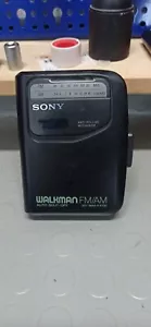 Walkman Sony AM-FM WM-FX1311 Buone Condizioni Perfettamente Funzionante - Foto 1 di 6