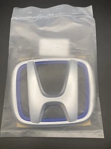 Honda Genuine Accord /CR-V Hybrid Front Emblem Grille Badge 75700-TPG-A00 #H1 - Picture 1 of 8