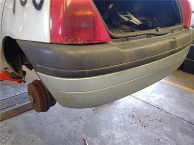 Paragolpes Trasero Renault clio ii fase i bcb0 1998 19 dti alize 19 ltr 59 kw - Imagen 1 de 4