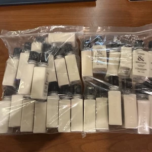 L’occitane Jasmine & Bergamot body milk lotion lot of 10 RARE 25oz w/ GIFT - Picture 1 of 2