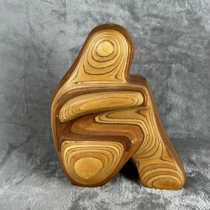 MCM Schichtholz Skulptur Künstler signiert R. Hargraves geschnitztes Holz Buchstütze - Bild 1 von 10