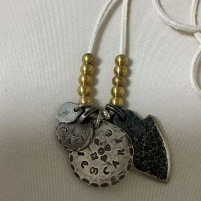 Collar VSA Cadena KUSARI Plata 925 Tataki Metal con Cuentas de Latón, Usado Foto 1 de 4