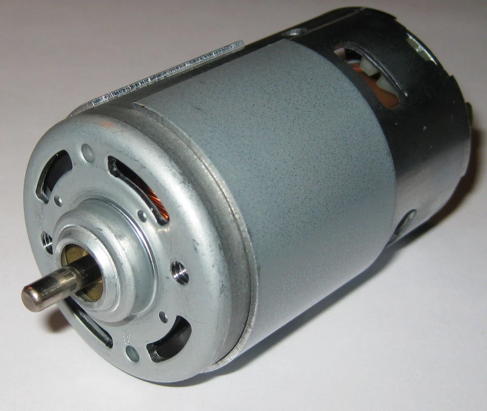 JOHNSON ELECTRIC Large 12V Hobby Motor - High Torque - 3200 RPM - 650 Series Radio Control Motor