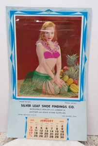 1965 Silver Leaf Shoe Finding Aloha Calendar Lift Cover Up Nude Des Moines Iowa - Bild 1 von 5