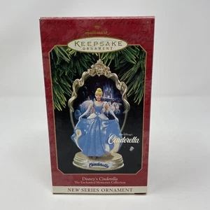1997 Hallmark Disney Princess Cinderella Enchanted Memories Ornament 1st Series - Picture 1 of 5