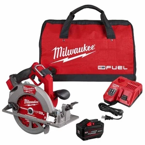 Milwaukee 2834-21HD M18 FUEL 7-1/4? Circular Saw Kit - Picture 1 of 10