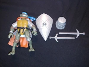 TMNT 2004 Leonardo Ninja KNIGHT Teenage Mutant Ninja Turtles - Picture 1 of 7