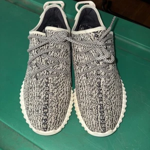 adidas Yeezy Boost 350 Turtledove Size 11.5 - Picture 1 of 8