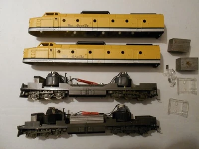 AHM/Rivarossi H.O. Rio Grande ML-4000 Krause-Maffie (Dual Motor)Project lot of 2 - Image 1 of 4