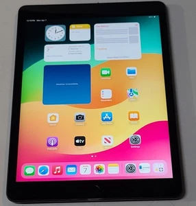 Apple iPad 8th Gen A2270, 32GB Space Gray :IA517 - Zdjęcie 1 z 11