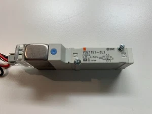 SMC 3 Port Solenoid Valve -VQZ1151-6L1 - New - Picture 1 of 2