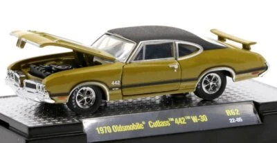 OLDSMOBILE Cutlass 442 W-30 - 1970 - olive - M2 1:64 - Immagine 1 di 4