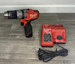 Milwaukee M-12 Drill/Driver w/ Redlithium XC 3.0 And Dual Charger! - Picture 1 of 11